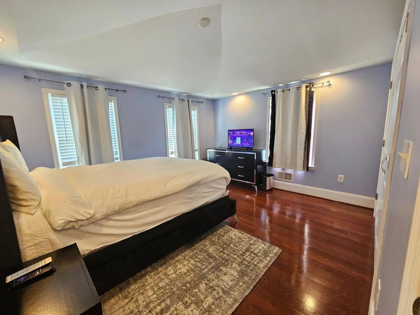 Two Story Queen Primary Towson ภายนอก รูปภาพ